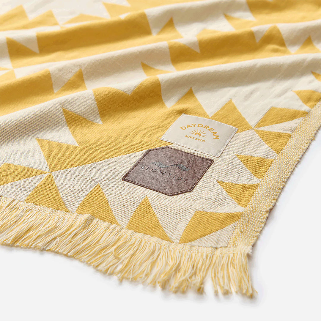 Slowtide Daydream Lightweight Turkish Throw Blanket