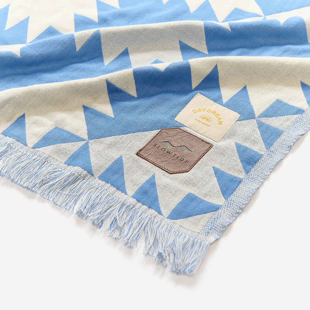 Slowtide Daydream Lightweight Turkish Throw Blanket